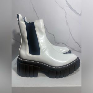 Stella McCartney Emilie Boot Dana in Pure White size 40EU